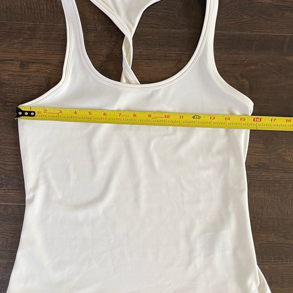THE NORTH FACE Dune Sky Performance Tank Moisture Wicking Off White NWOT Medium - Picture 11 of 12